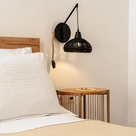 アパート Smirida