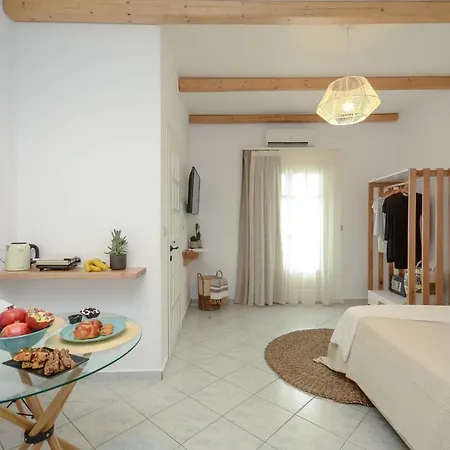 Smirida Naxos City