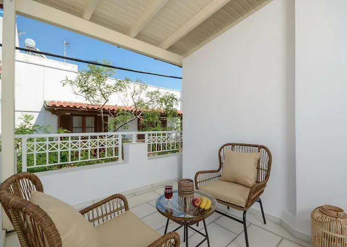 アパート Smirida