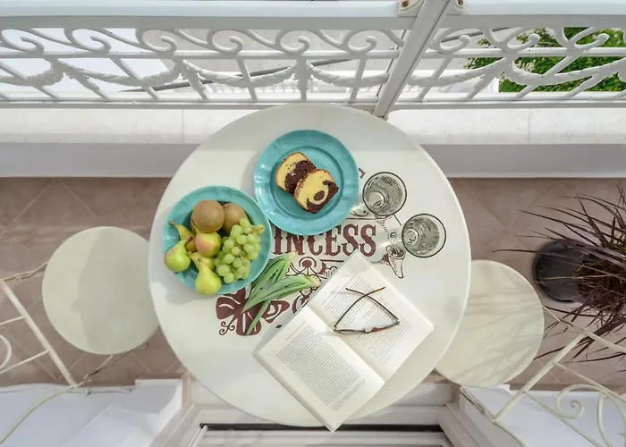 Smirida アパート *