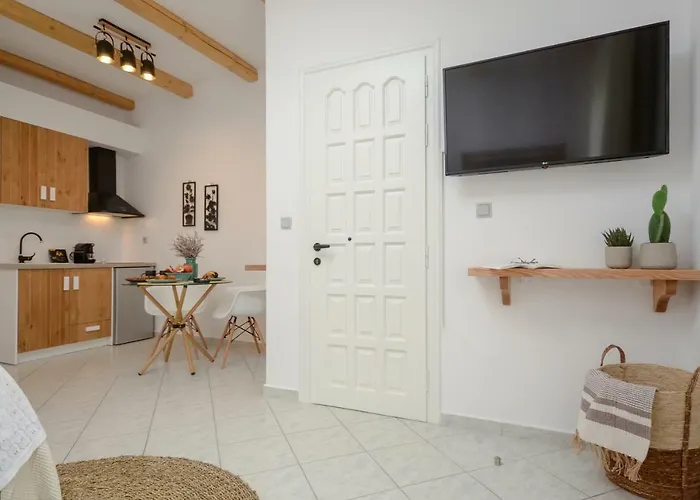 アパート Smirida *